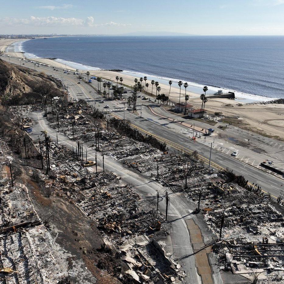 Lawsuits accuse insurers of colluding to drop coverage in fire-prone parts of California